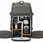 Shown with DSLR kit